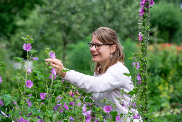 Neem jij onze bezoekers  mee op pad in onze tuin?
