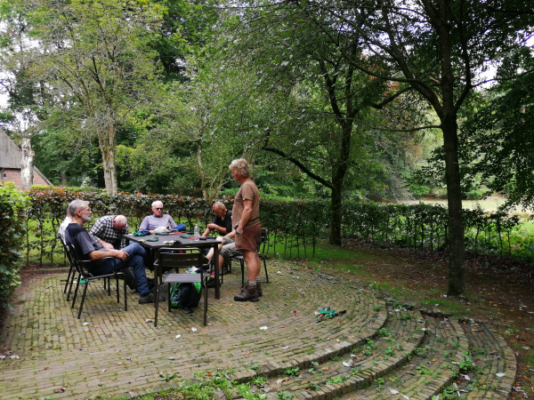 Pauze bij de historische boerderij