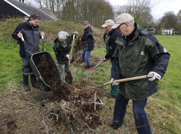 Groen vrijwilligerswerk langdurig ondersteund door provincie Overijssel